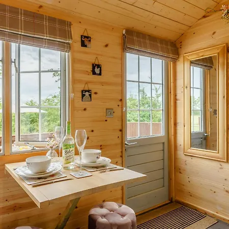 펜션 1 Bed In Stapleton 88970 *