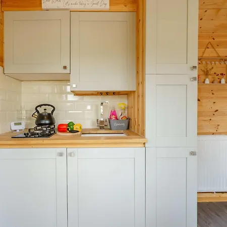 1 Bed In Stapleton 88970 Newton Morrell