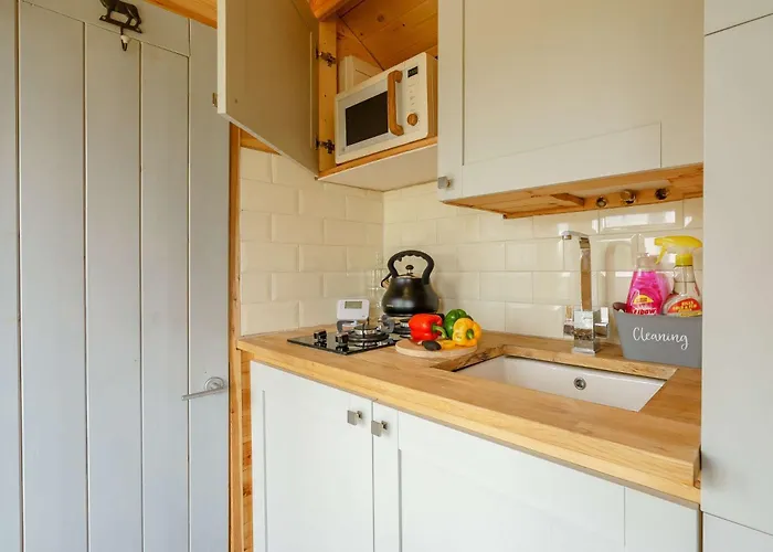 度假居 1 Bed In Stapleton 88970 *